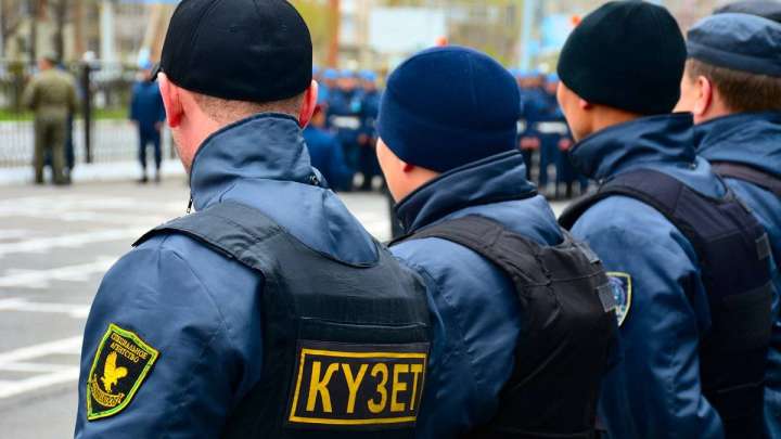 Алматыда қазақша мәзір сұрағандарды кафеден қуып шыққан