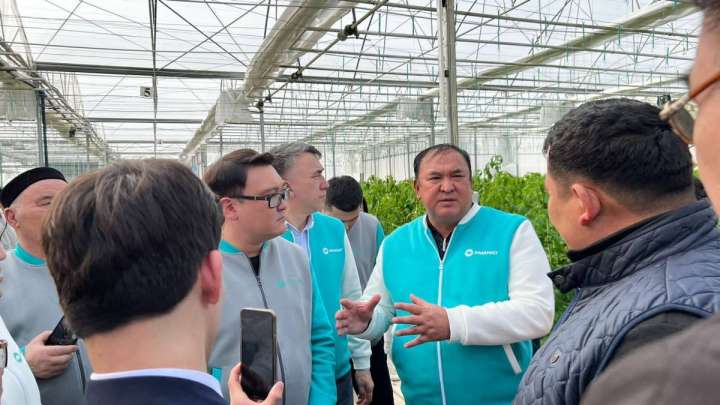 «AMANAT»: Республикалық қоғамдық штаб мүшелері түркістандық шаруалармен кездесті