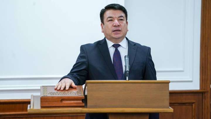 «Полный игнор!». Гани Бейсембаев не встретился с родителями школьников