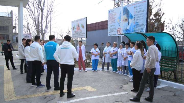 «AMANAT»: түркістандық дәрігерлерге сайлауалды бағдарлама таныстырылды