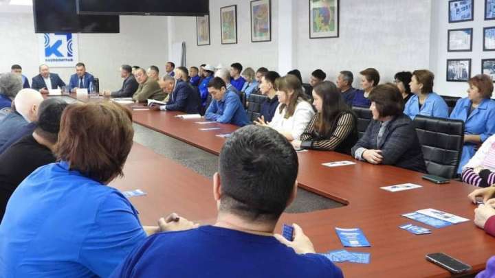 «Ақжолдықтар» зауыт қызметкерлерімен кездесті