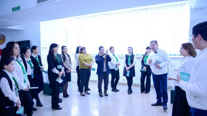 «AMANAT» ПАРТИЯСЫ БҚО-ДА ЦИФРЛАНДЫРУ САЛАСЫН ДАМЫТУҒА ЫҚПАЛ ЕТЕДІ