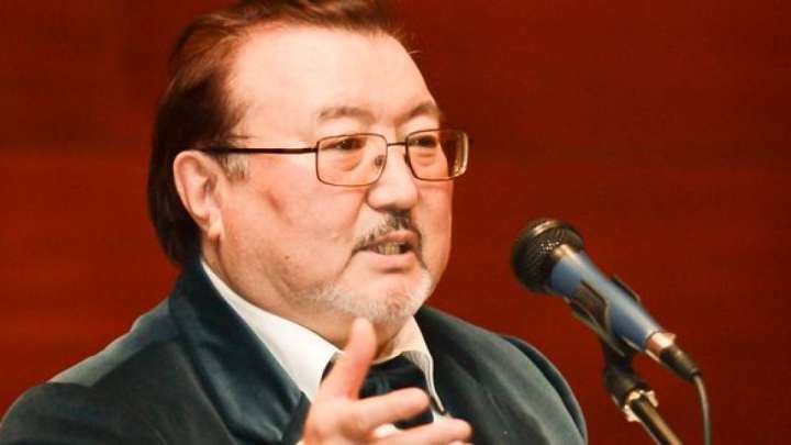 «Бір өкпесі бар сияқты...». Ұлықбек Есдәулет Ақберен туралы айтты 