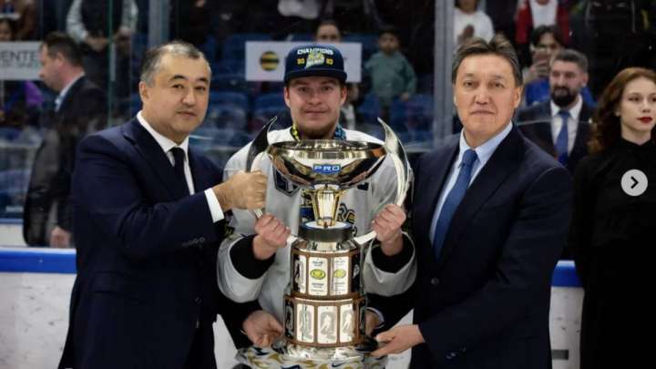 Бұрынғы үкімет жетекшісі Асқар Мамин Өзбекстанда төбе көрсетті