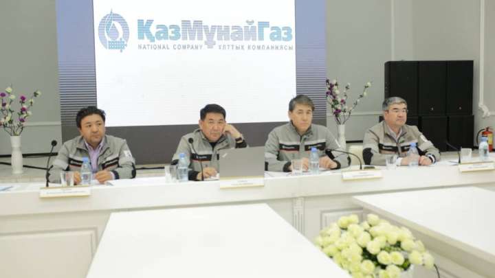 Ақтаулық ақын «Өзенмұнайгазға» заңсыз жұмысқа тұрған