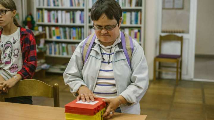 Дети с инвалидностью не дождались “золотых учебников”