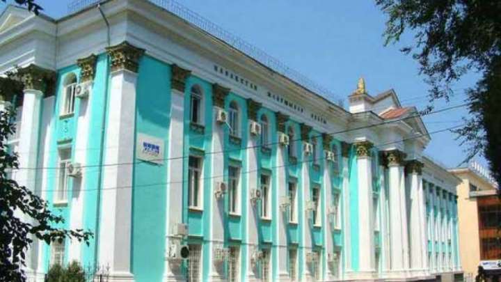 Билікті сынамайтын одақтан жазушылар кетіп жатыр