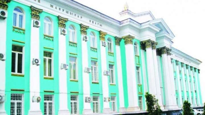 Қаламгерлер билік пен халық арасындағы дәнекер қауымға айналуы тиіс