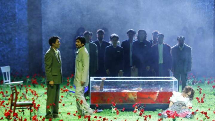 Әлемдік деңгейдегі қойылым Түркістан театрының қоймасында жатыр