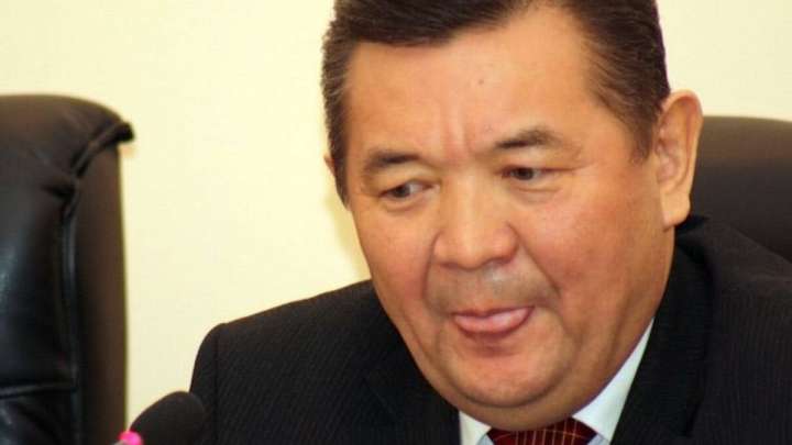 Есполов оқу орнын жын-ойнаққа айналдырып тастаған-депутат сауалы