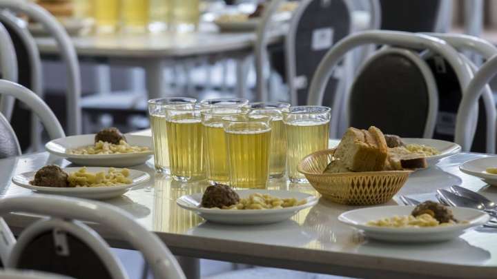 1 қыркүйектен бастап 1-4 сынып оқушылары тегін тамақ ішеді