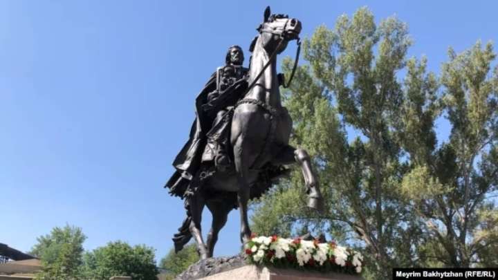Алматыда орыс жерін біріктіруші князь Александр Невскийдің ескерткіші ашылды