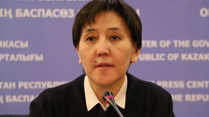 Правительство поможет казахстанцам легально работать за рубежом