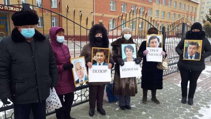 Аймагамбетов прозрел в парламенте, а в поликлинике лечат кобызом