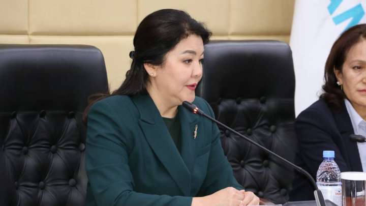 Правда Гиният против финотчета: Миллионных премий не было