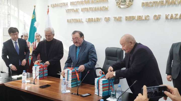 «Абай» баспасынан шыққан 35 кітаптың тұсауы кесілді