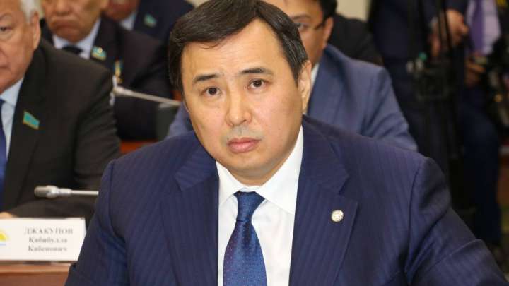 Аблая Мырзахметова запретили фотографировать