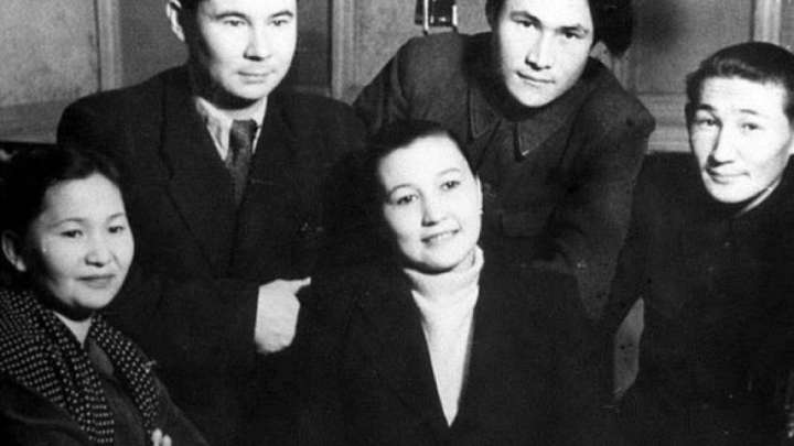 Мұқағали жырлары неге өміршең?!