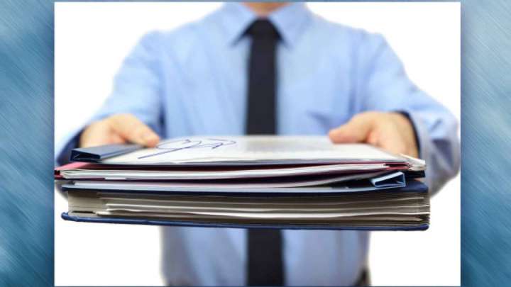 Жамбылда мүмкіндігі шектеулі азаматқа үйінің құжаты қайтарылды