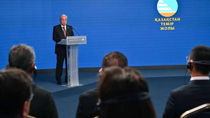 Тоқаев Сианьдағы көлік-логистика терминалын телекөпір арқылы іске қосты