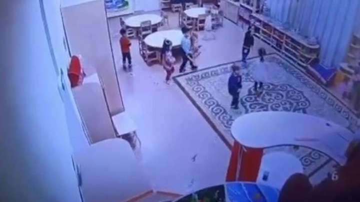 Қостанайда баланы ұрған тәрбиеші жұмыстан шығарылды