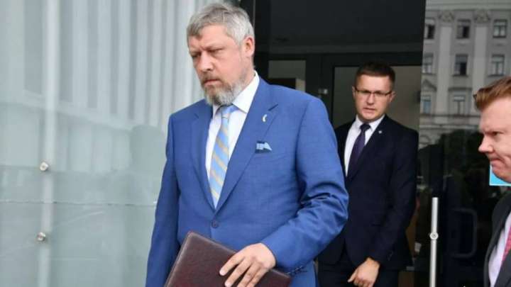 Ресей Украинаның Қазақстандағы бұрынғы елшісіне іздеу жариялады