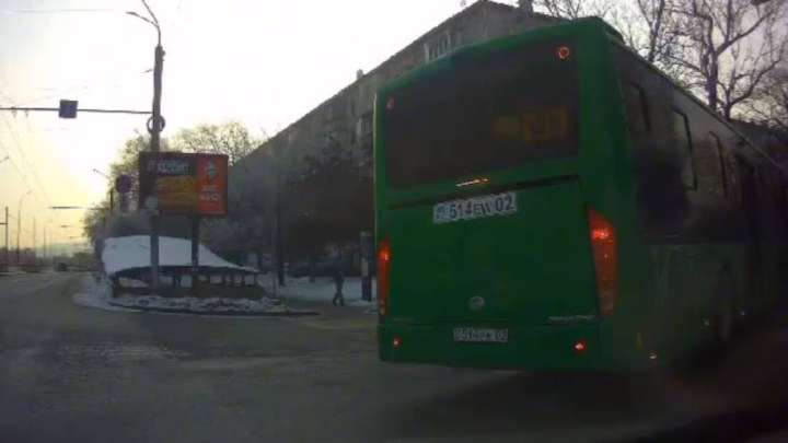 Алматыда ана мен баланы автобус қағып кетті