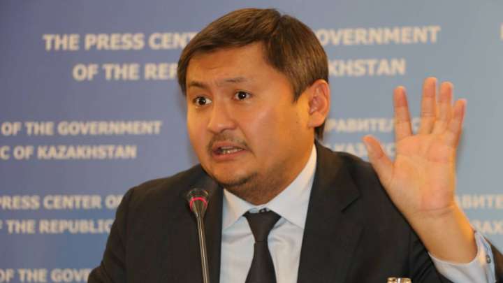 Двойная ошибка. Как Саясат Нурбек заболтал депутатов