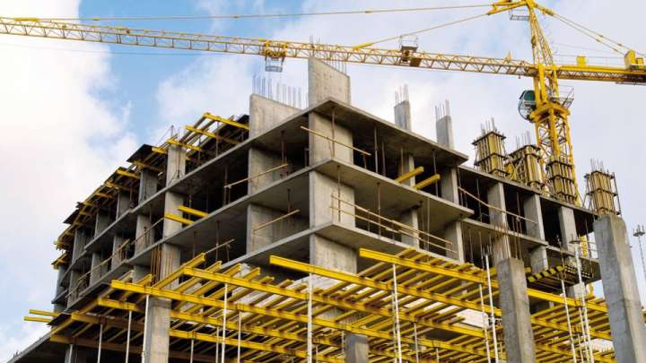 Астанада 33 нысанда құрылыс тоқтатылды