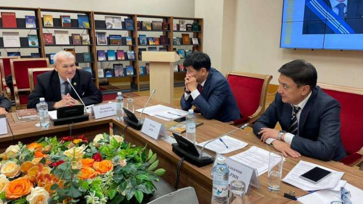 Геральдика   саласын біріздендіру мен насихаттауға баса мән беріледі