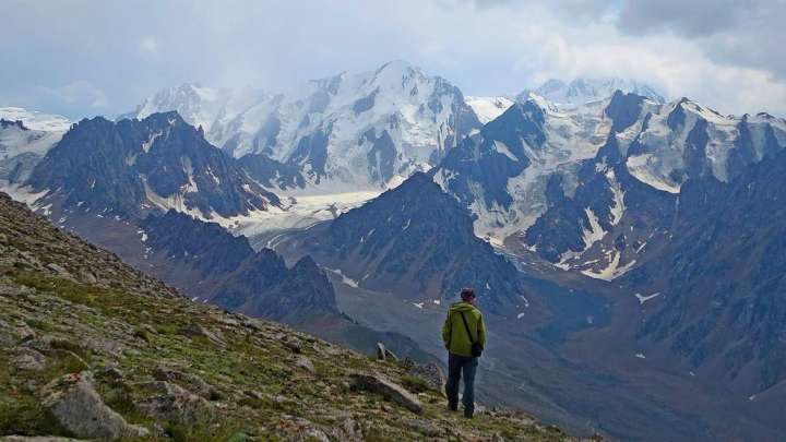 Алматы тауларында екі турист адасып кетті