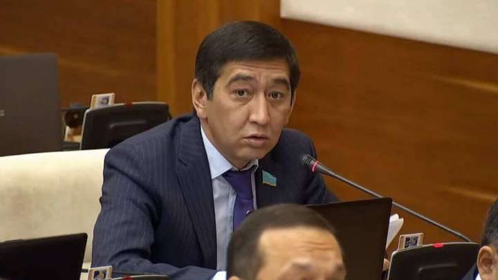 Ринат Зайытов Үкіметке үлескерлердің жанайқайын жеткізді