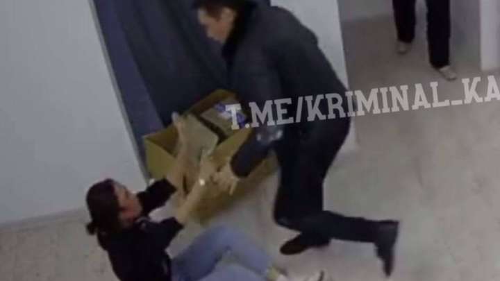 Бұрынғы сүйіктісін өлтіруге оқталды деп айыпталған ер адамға қатысты сот басталды