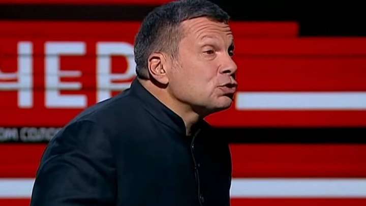 Армения запретила показ передач Соловьева