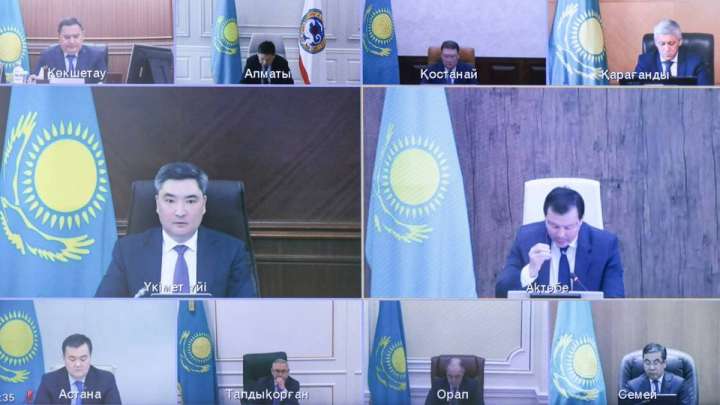 Үкімет: Су басқан аймақтардан 11 мыңнан астам адам көшірілді