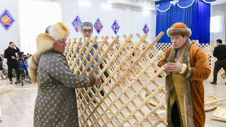 Наурызнама. Киіз үйдің мән-мазмұнын ұғындырған шара