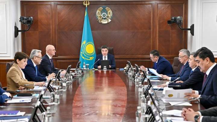 Тұрғындар азайып кетті: Бектенов моноқалаларды дамыту қажет екенін айтты