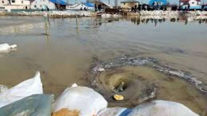 Су тасқыны: Президент Атырау облысының әкімімен сөйлесті