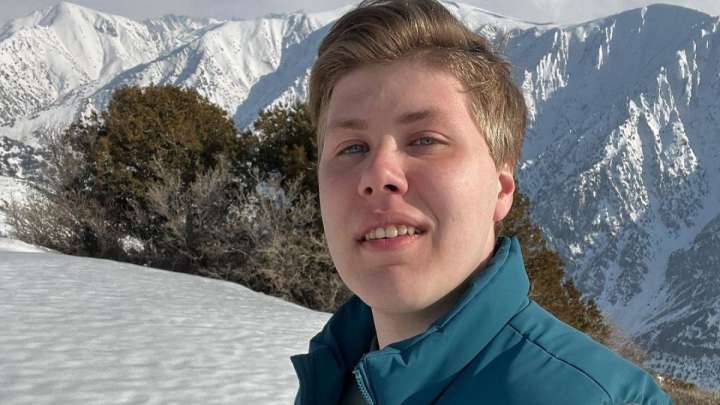 «Үкімет те әбден үйреніп алған»: Лодочников «жылу жинайтын» блогерлерге күмән келтірді