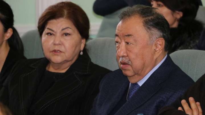 Цветы для матери министра. Как Бишимбаев излил душу сокамернику