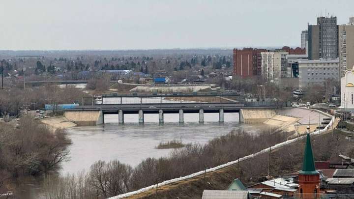 Тобыл өзені көтерілді: Ресейдің Қорған өңіріне мол су жақындап келеді
