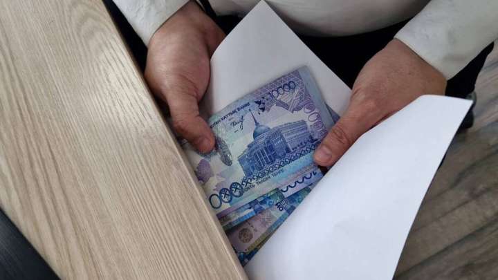 Су тасқынына бөлінген ақшадан жемқорлар 1 млрд теңге жымқырып үлгерген