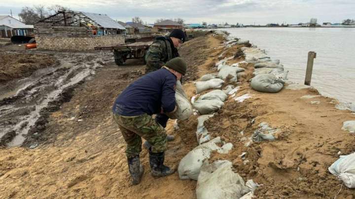 Атырау облысында су тасқынының екінші толқыны қаупі сақталуда