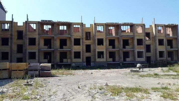 Ақтөбеде құрылыс компаниясы үлескерлерді 2,5 млрд теңгеге алдап кеткен