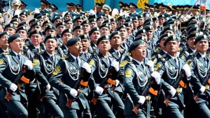 Қорғаныс министрлігі бас тартқан әскери шеруді Байқоңыр өткізеді