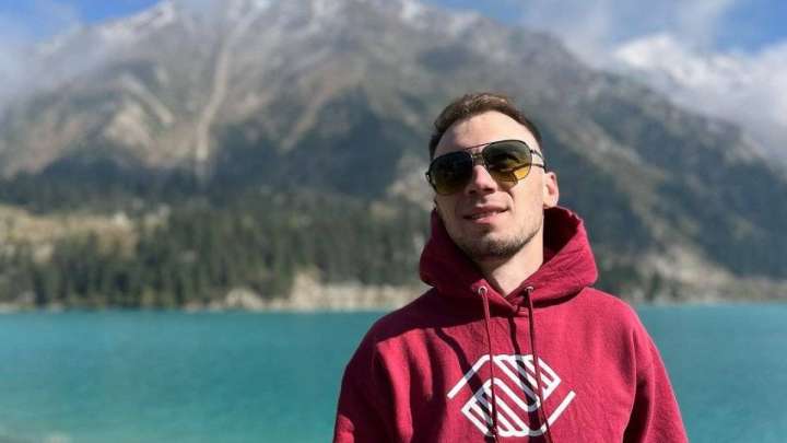 «Қазақстан ұнамаса көшіп кетіңдер»: Тик-Ток блогері ел ішін арандатушыларға шүйлікті