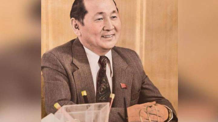 Бүгін жазушы-журналист Кәкімжан Қазыбаевтың туған күні