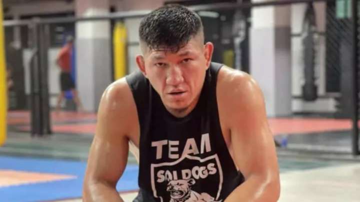 Қуат Хамитов 40 жастағы ресейлік файтерден жеңілді