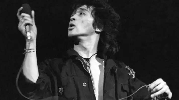 Виктор Цойдың ұлы әкесіне арнап клип шығарды (ВИДЕО)