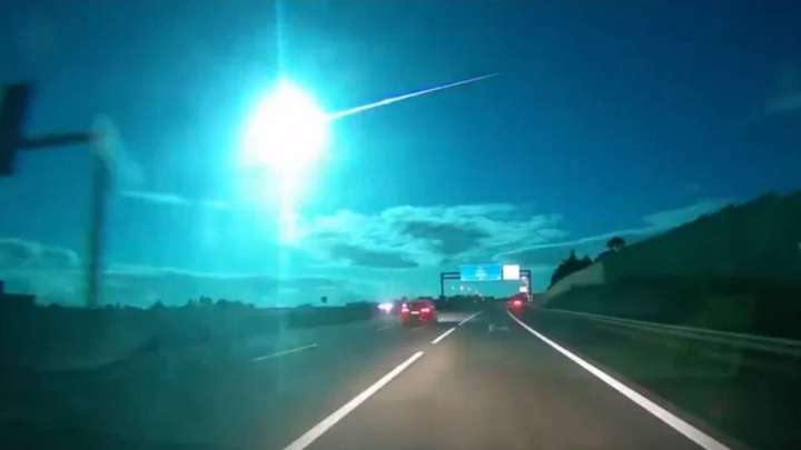 Испания мен Португалия аспанында алып метеорит ағып өтті